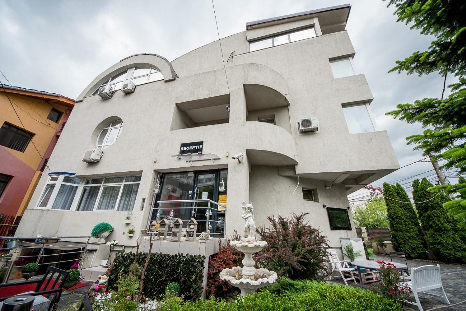 Hotel Jolie Apartments Galati  Exterior photo